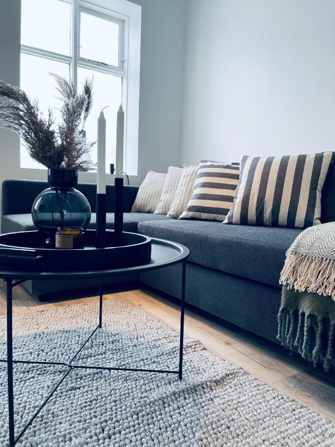 Day Dream Central Akureyri Two Bedroom Apartment Buitenkant foto