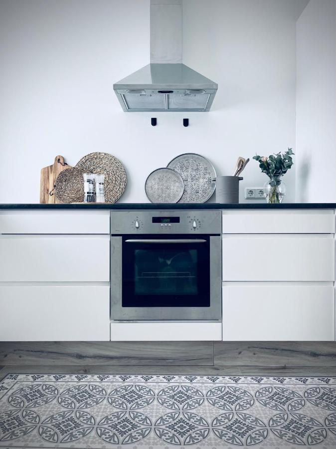 Day Dream Central Akureyri Two Bedroom Apartment Buitenkant foto